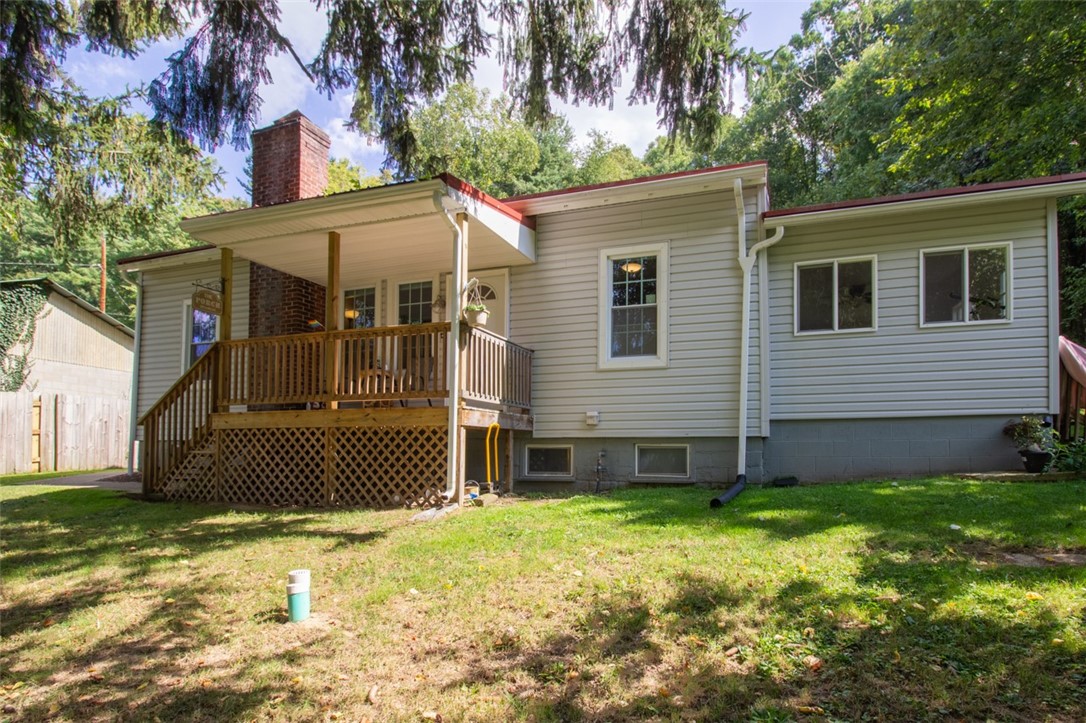 127 Spanish Villa Dr, PA 15644 MLS 1623300 Coldwell Banker