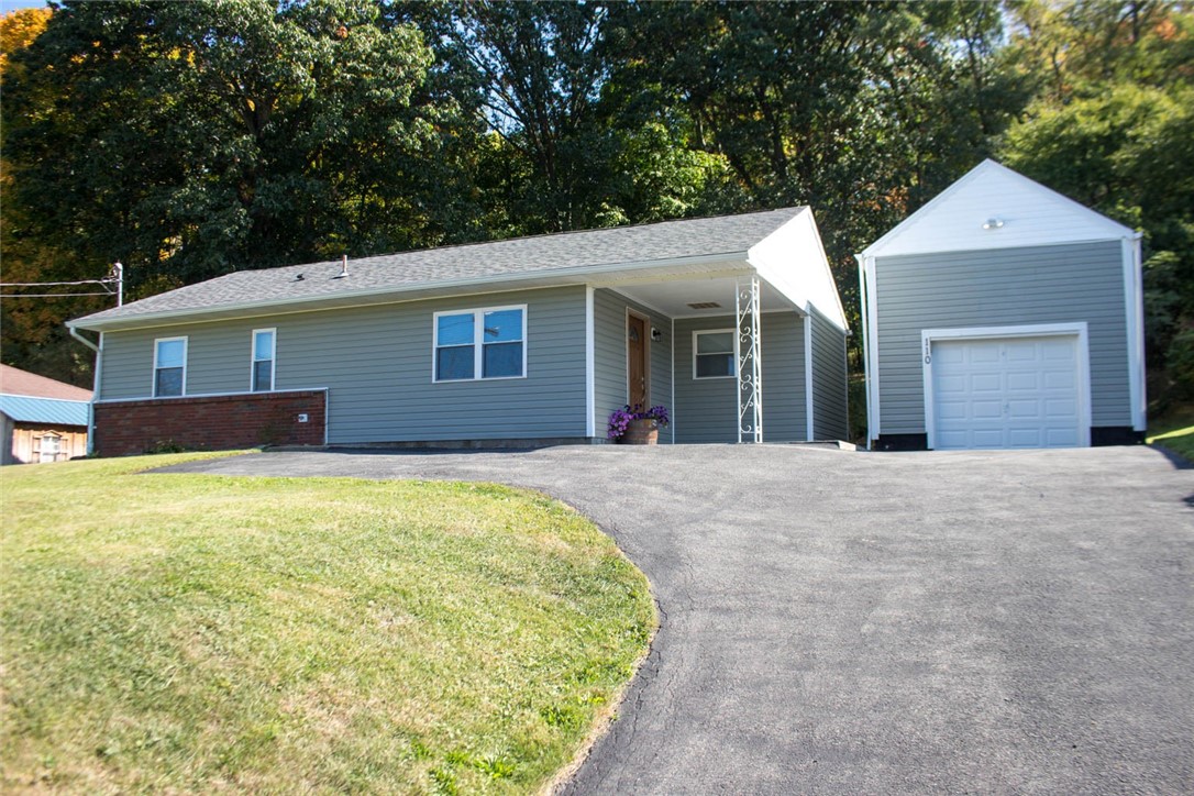 110 Franklin Farms Rd, North Franklin Township, PA 15301 MLS 1626928