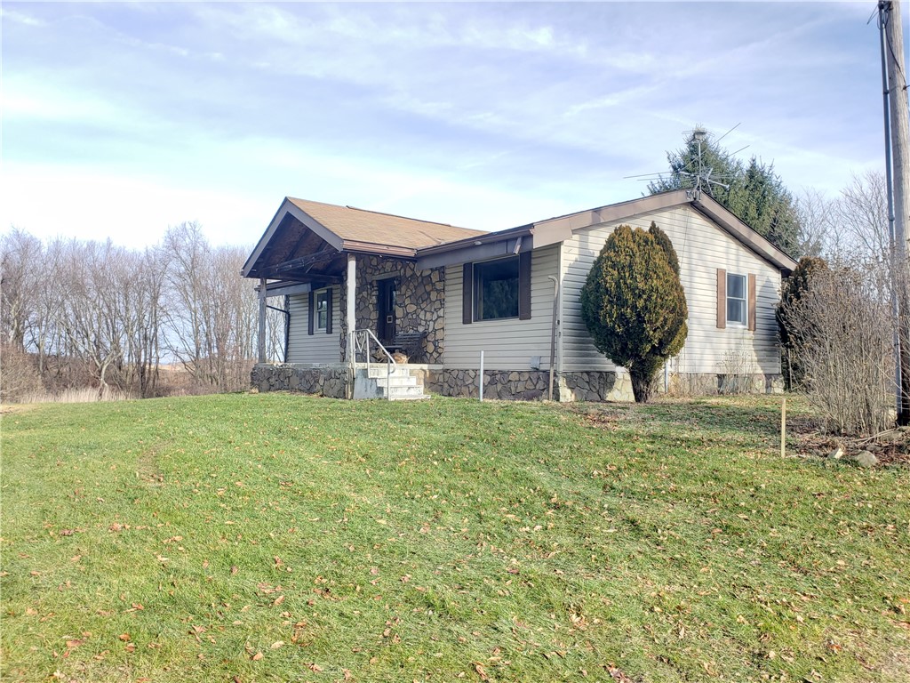 211 Mount Union Rd, Worth Township, PA 16051 MLS 1635437 Coldwell