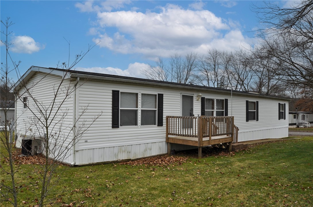 117 Woodview Dr, Middlesex Township, PA 16059 MLS 1636706 Coldwell