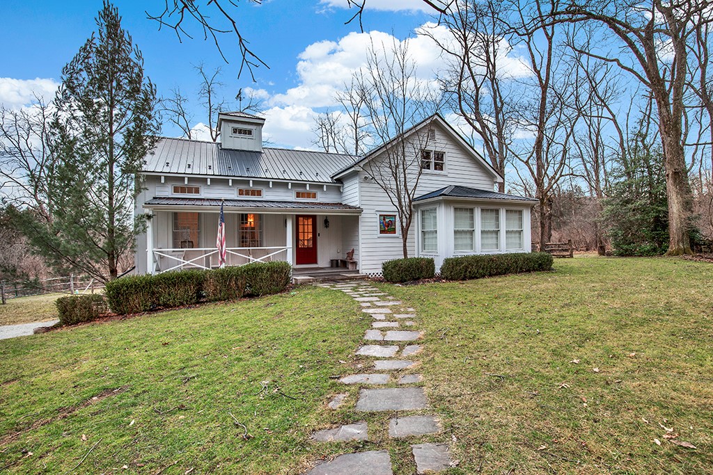 618 Weaver Mill Rd, Ligonier Township, PA 15677 MLS 1639396