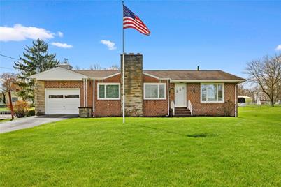310 Baily Ave, Carmichaels-Cumberland, PA 15320 - Photo 1