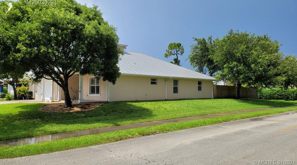 5029 Jack Ave, Stuart FL  34997-6735 exterior