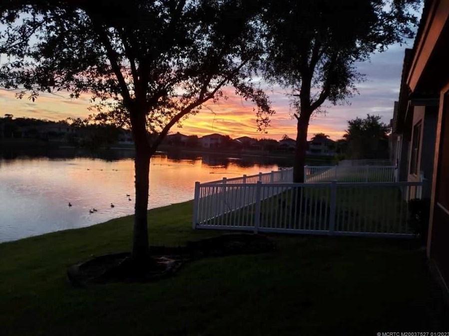 3200 Porpoise Cir, Stuart FL  34997-8916 exterior