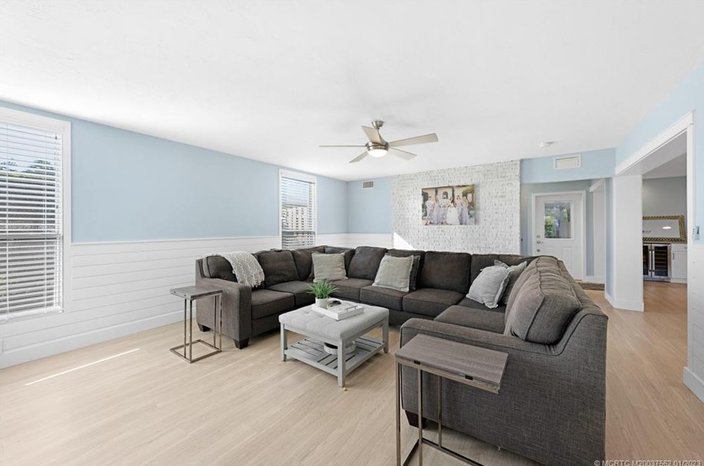 710 Madison Ave, Stuart FL  34996-3261 exterior