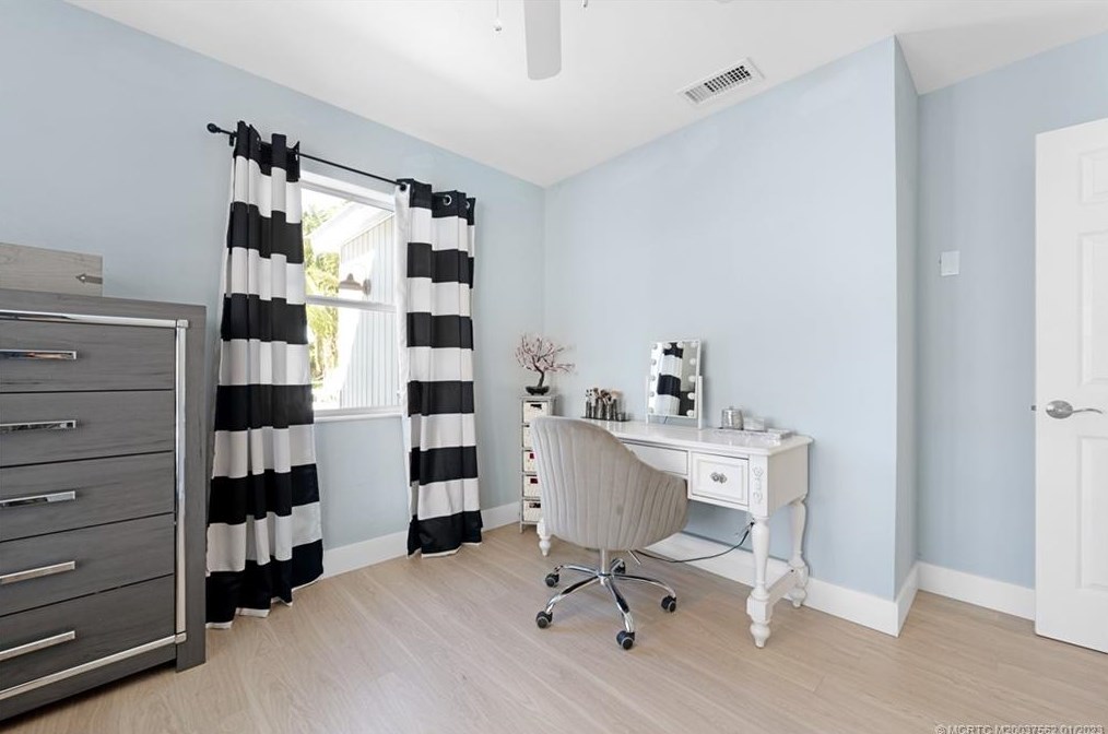 710 Madison Ave, Stuart FL  34996-3261 exterior