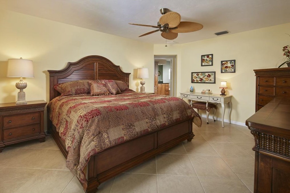 167 Leeward Ct, Marco Island, FL 34145