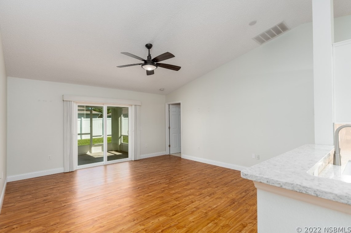 213 Two Oaks Dr, Edgewater FL  32141-3016 exterior