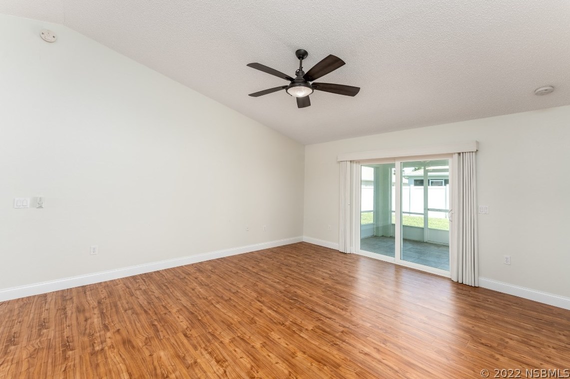 213 Two Oaks Dr, Edgewater FL  32141-3016 exterior