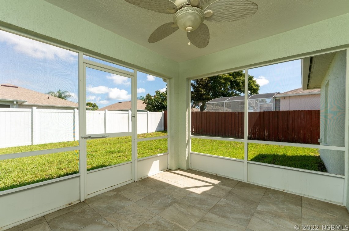 213 Two Oaks Dr, Edgewater FL  32141-3016 exterior