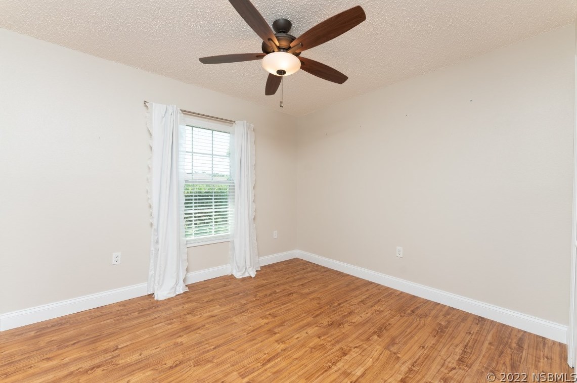 213 Two Oaks Dr, Edgewater FL  32141-3016 exterior