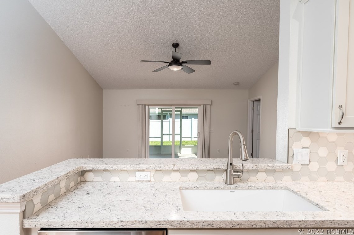 213 Two Oaks Dr, Edgewater FL  32141-3016 exterior