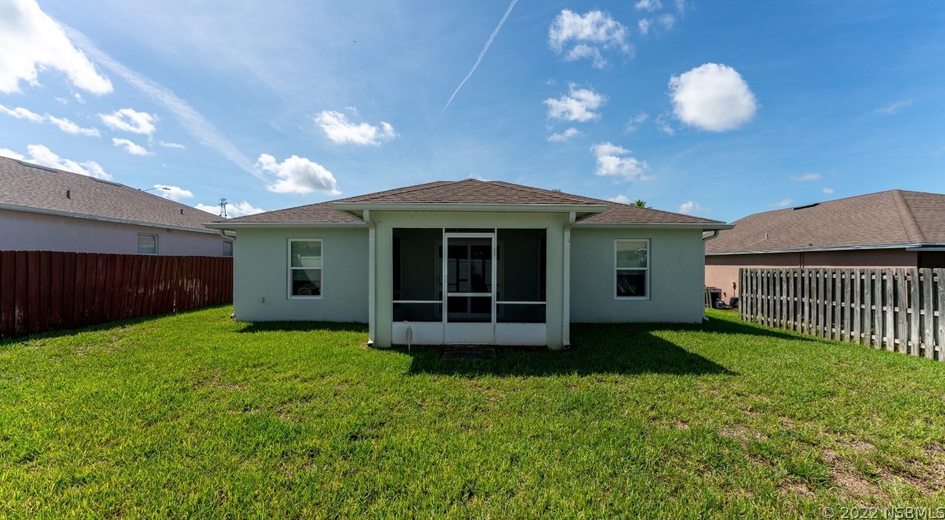 213 Two Oaks Dr, Edgewater FL  32141-3016 exterior