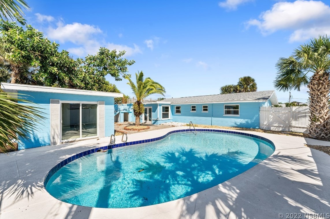 4612 Katy Dr, New Smyrna FL  32169-4306 exterior