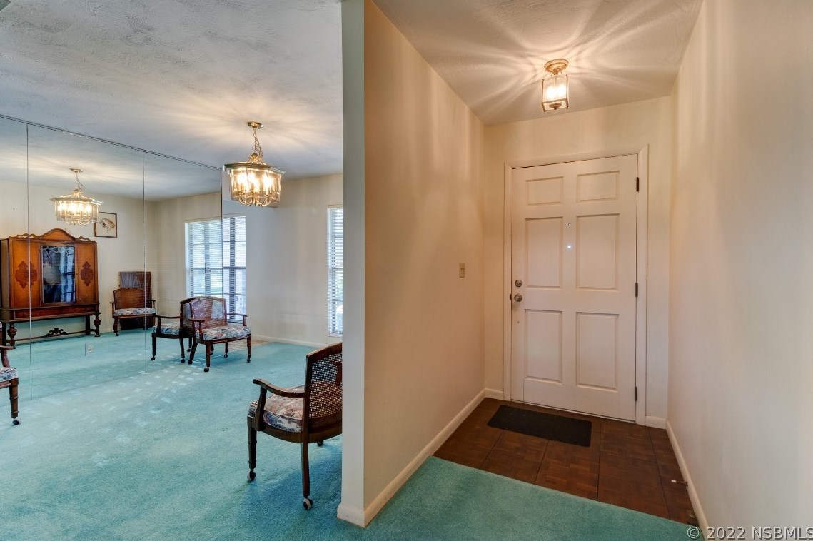 47 Fairway Cir, New Smyrna FL  32168-6342 exterior