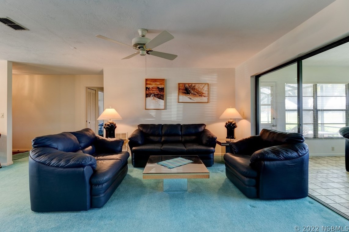 47 Fairway Cir, New Smyrna FL  32168-6342 exterior