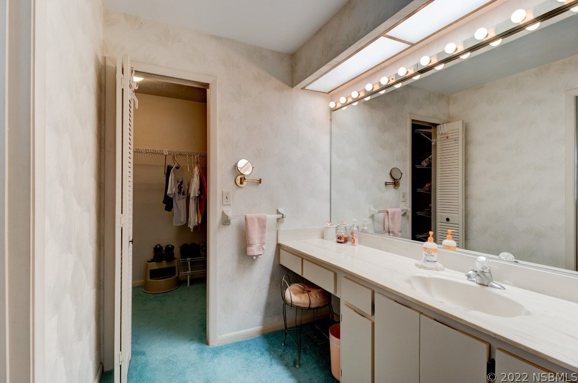 47 Fairway Cir, New Smyrna FL  32168-6342 exterior