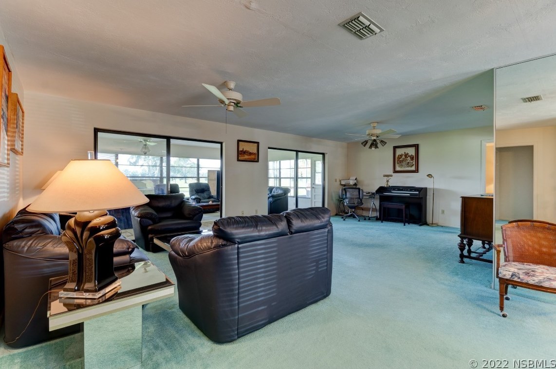 47 Fairway Cir, New Smyrna FL  32168-6342 exterior