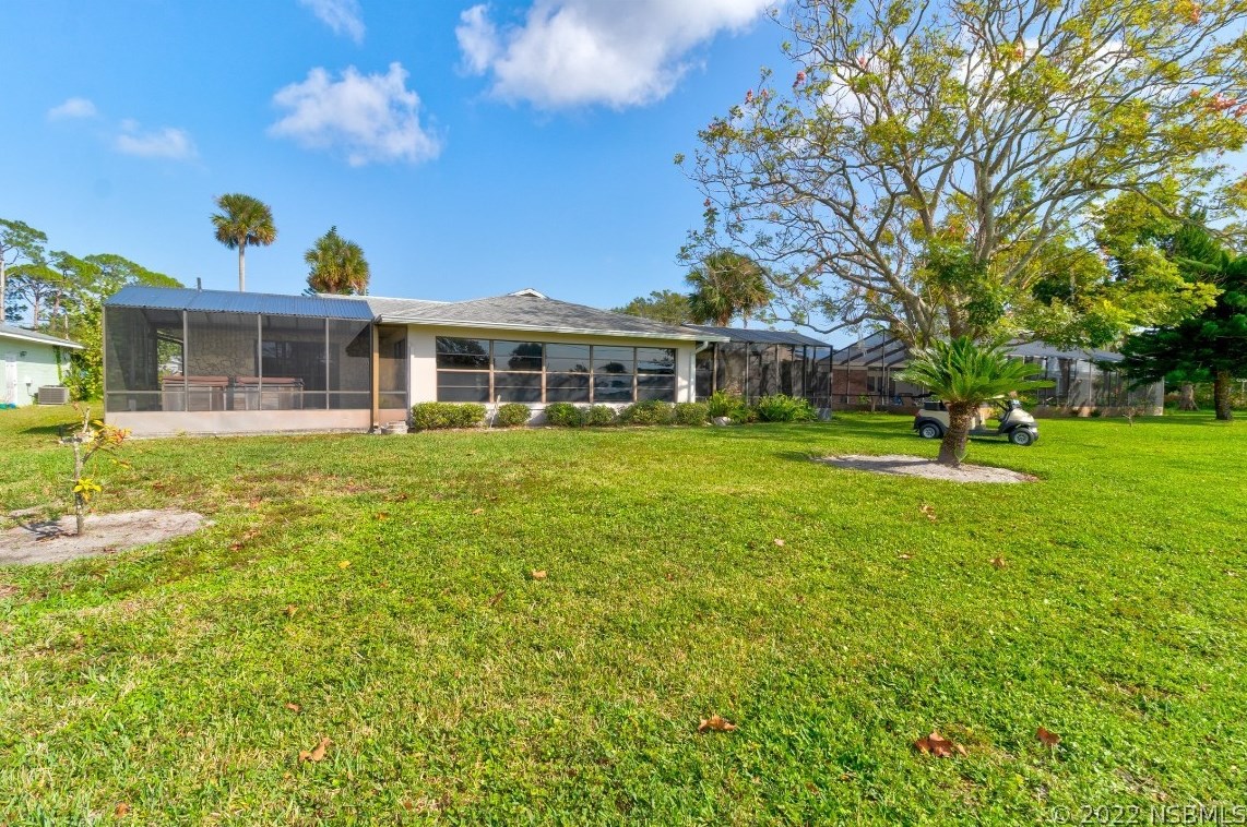 47 Fairway Cir, New Smyrna FL  32168-6342 exterior