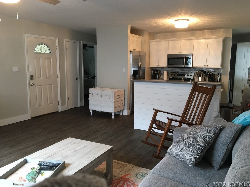 112 Orange Ave, Edgewater FL  32132-2712 exterior