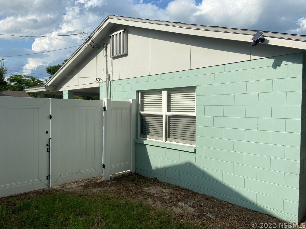 112 Orange Ave, Edgewater FL  32132-2712 exterior