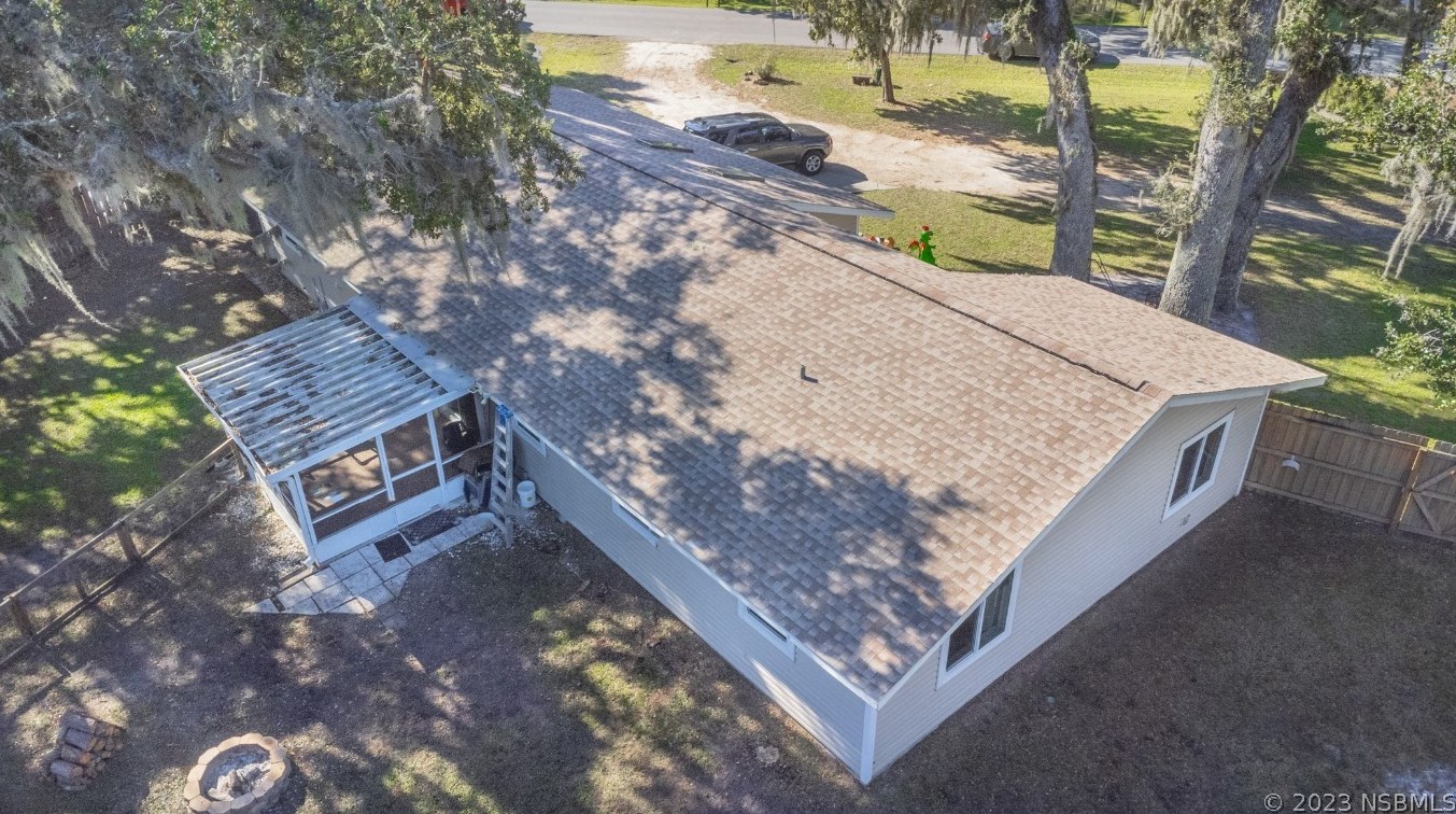 1703 Queen Palm Dr, Edgewater FL  32132-3211 exterior