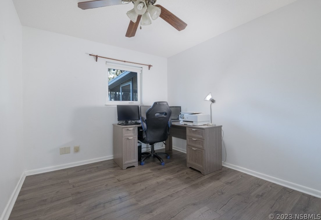 1703 Queen Palm Dr, Edgewater FL  32132-3211 exterior