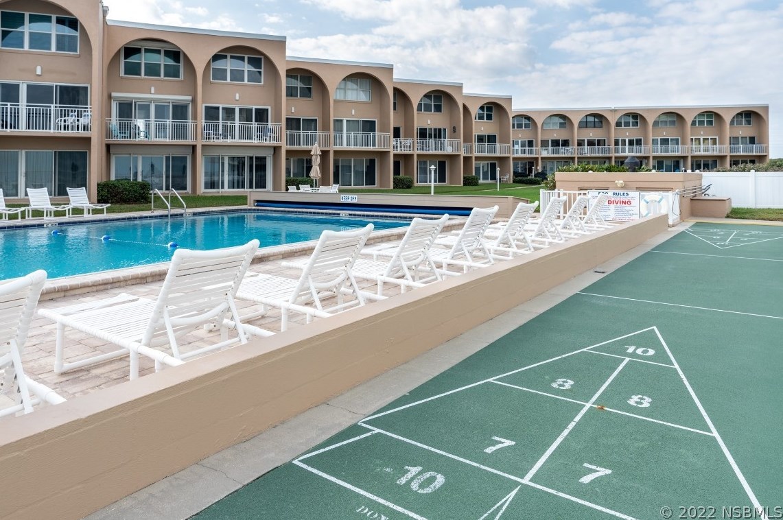 4821 Saxon Dr, New Smyrna FL  32169-4411 exterior