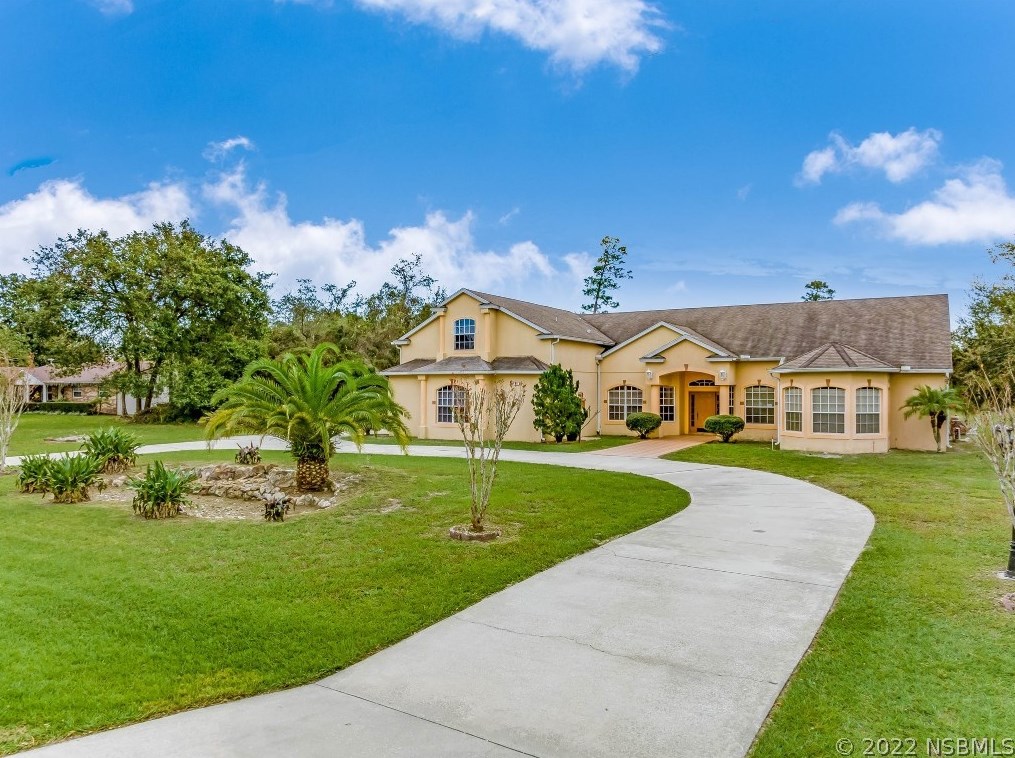 916 Florida Ave, Orange City FL  32763-8308 exterior