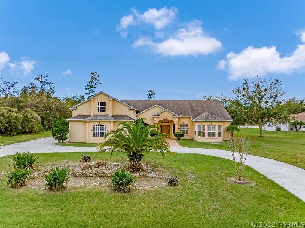 916 Florida Ave, Orange City FL  32763-8308 exterior