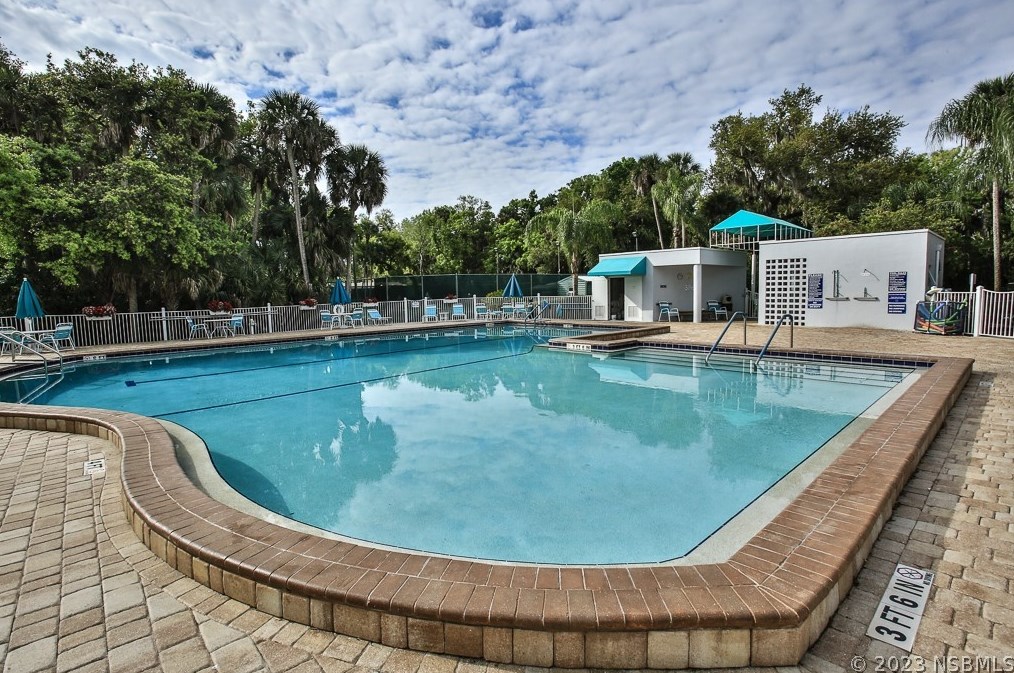 806 Starboard Ave, Edgewater FL  32141-5952 exterior