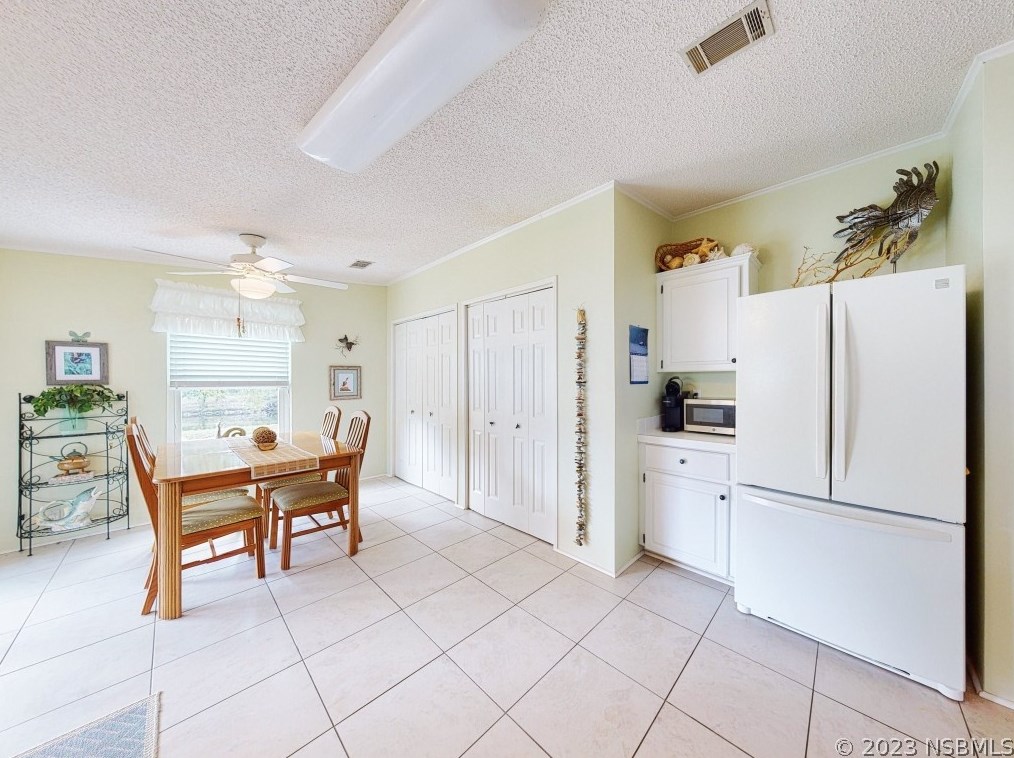 806 Starboard Ave, Edgewater FL  32141-5952 exterior