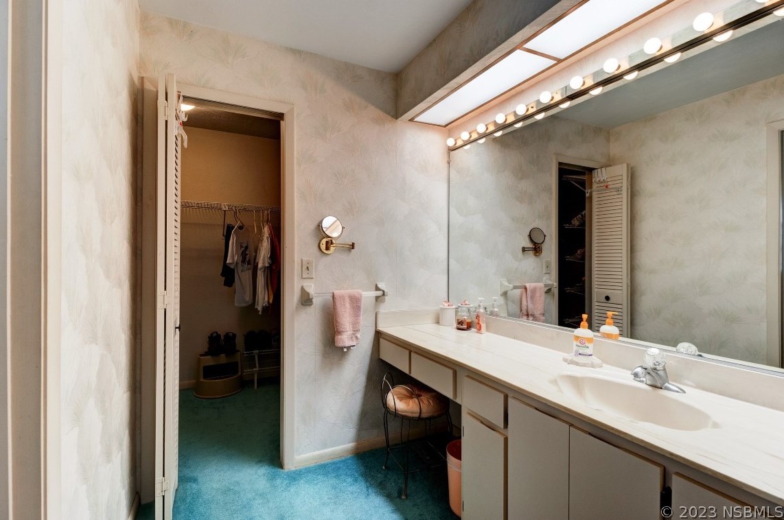 47 Fairway Cir, New Smyrna FL  32168-6342 exterior