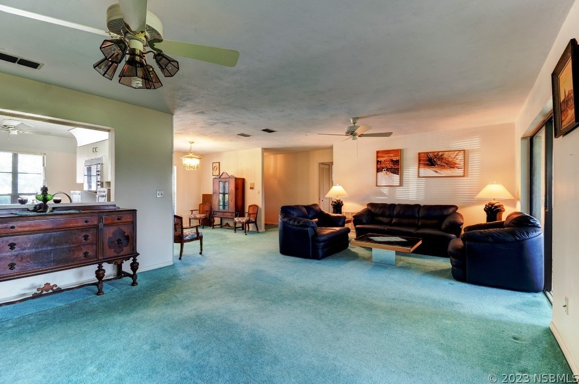 47 Fairway Cir, New Smyrna FL  32168-6342 exterior