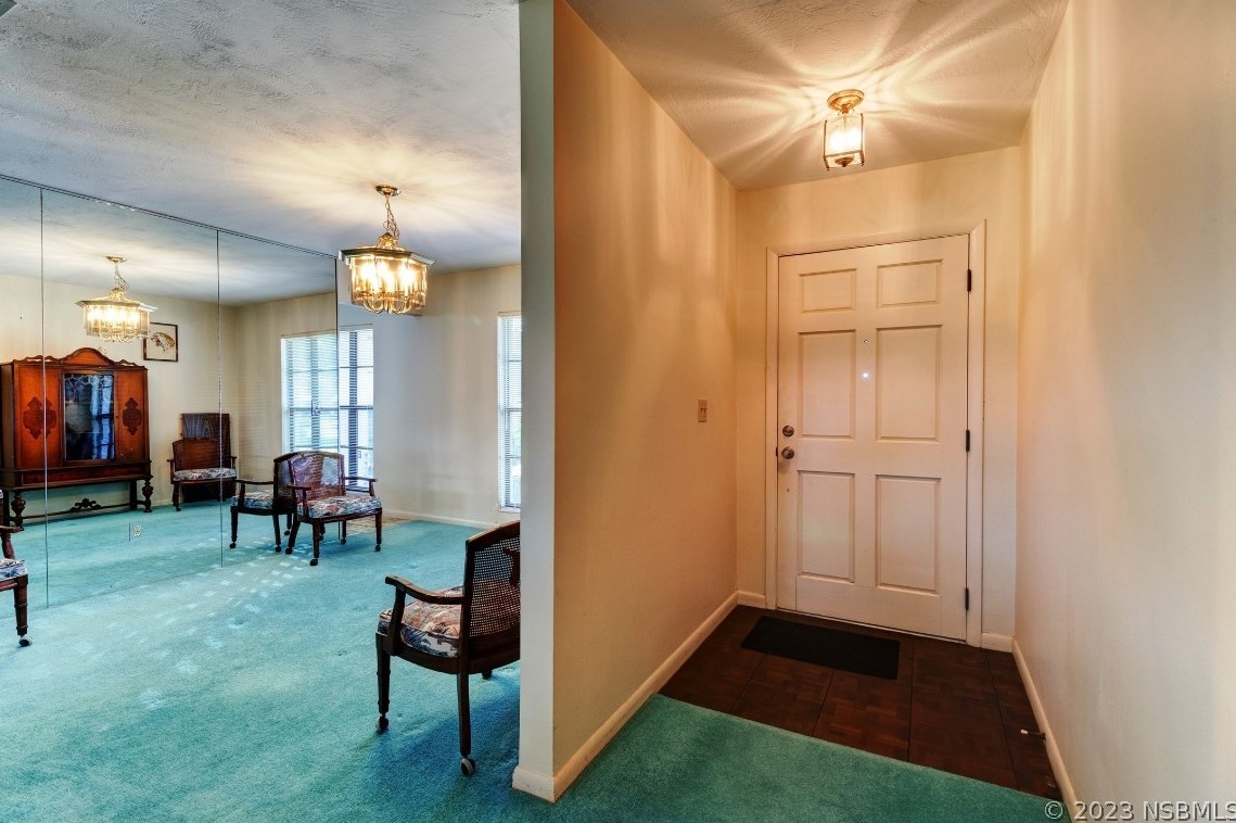 47 Fairway Cir, New Smyrna FL  32168-6342 exterior