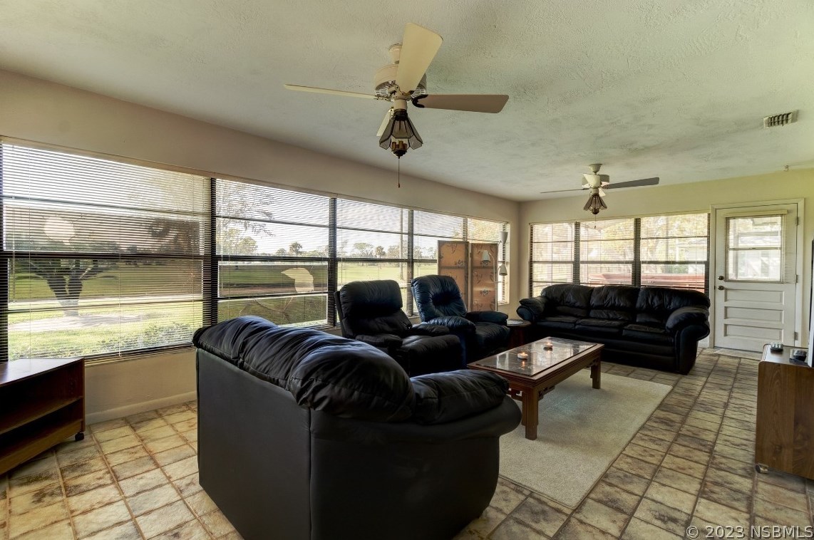 47 Fairway Cir, New Smyrna FL  32168-6342 exterior