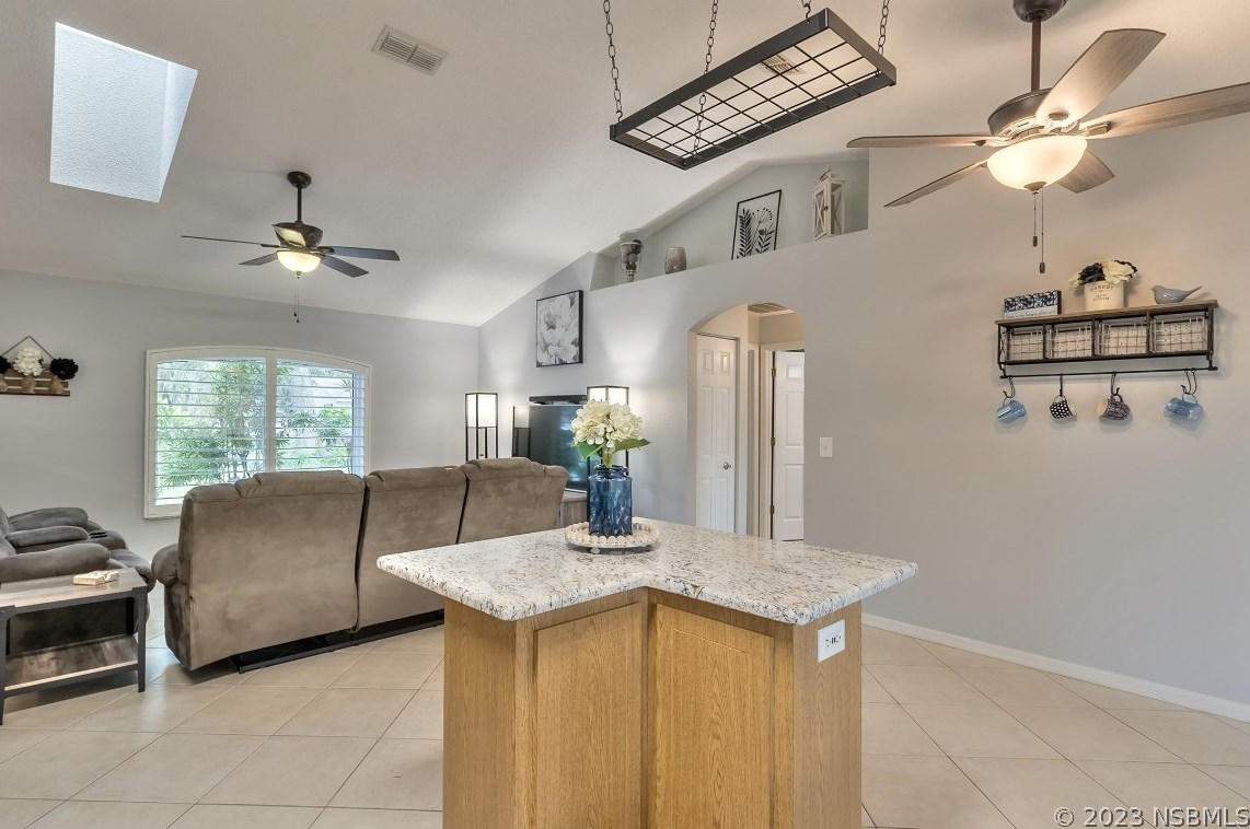 1422 Queen Palm Dr, Edgewater FL  32132-2512 exterior