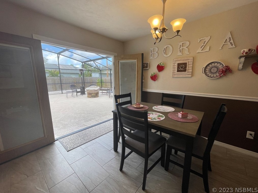 1722 Pine Tree Dr, Edgewater FL  32132-3208 exterior