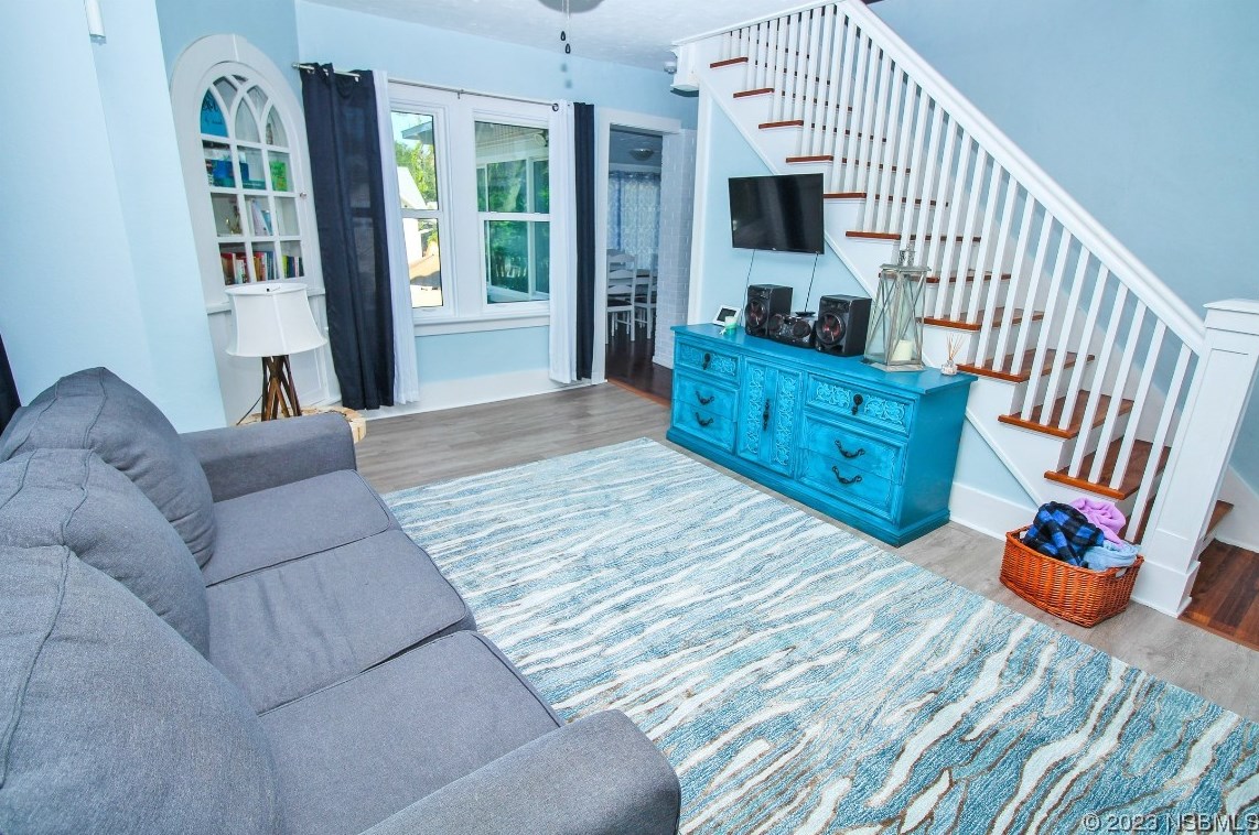 110 Peninsula Ave, New Smyrna FL 32169-2228 exterior