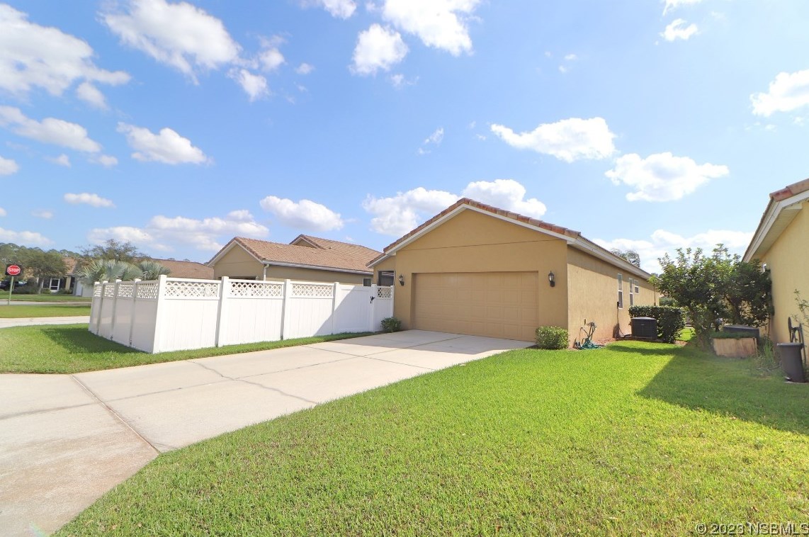 3449 Velona Ave, New Smyrna FL  32168-4675 exterior