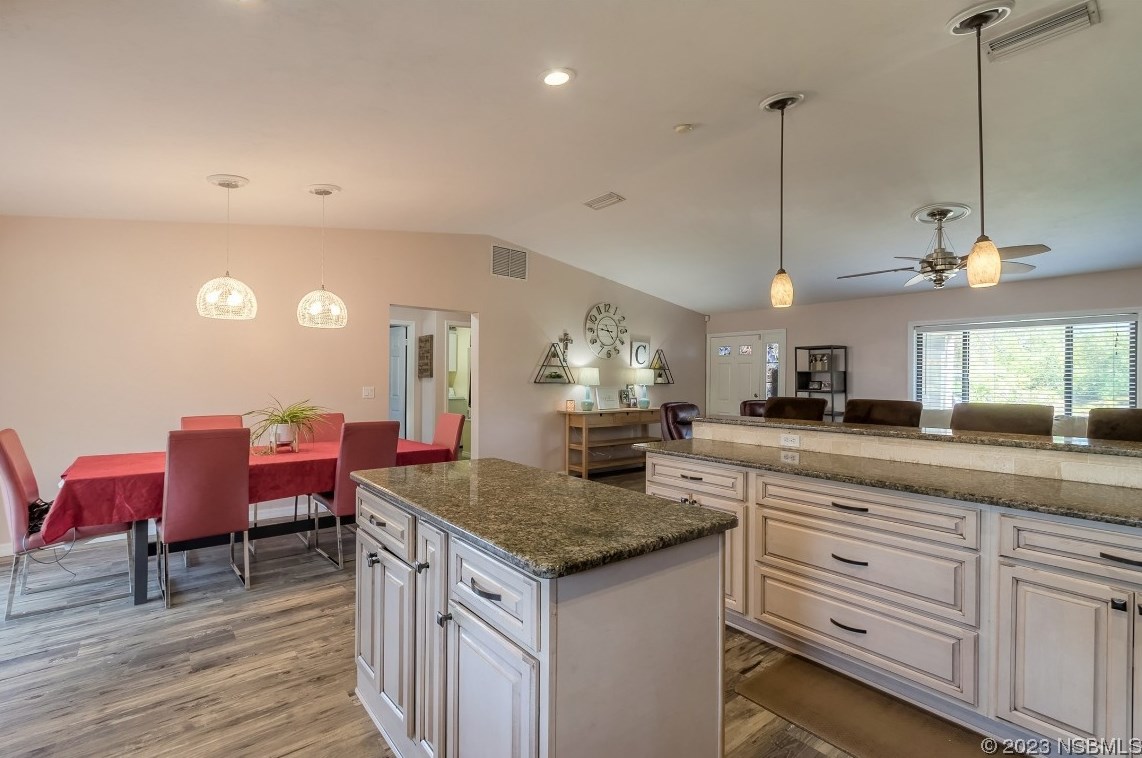 2908 Willow Oak Dr, Edgewater FL  32141-5601 exterior