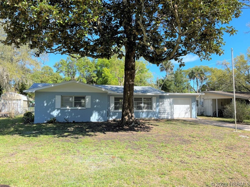 305 Trudgeon Dr, New Smyrna FL  32168-6037 exterior