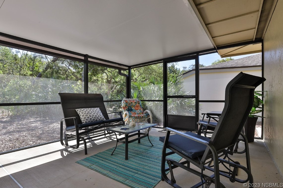 258 Canterbury Cir, New Smyrna FL  32168-7991 exterior