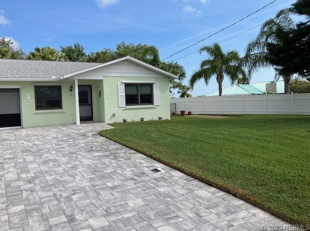 49 Pelican Dr, Edgewater FL  32141-4209 exterior