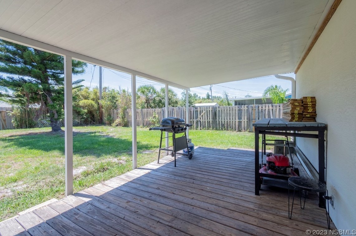 2716 Juniper Dr, Edgewater FL  32141-5412 exterior