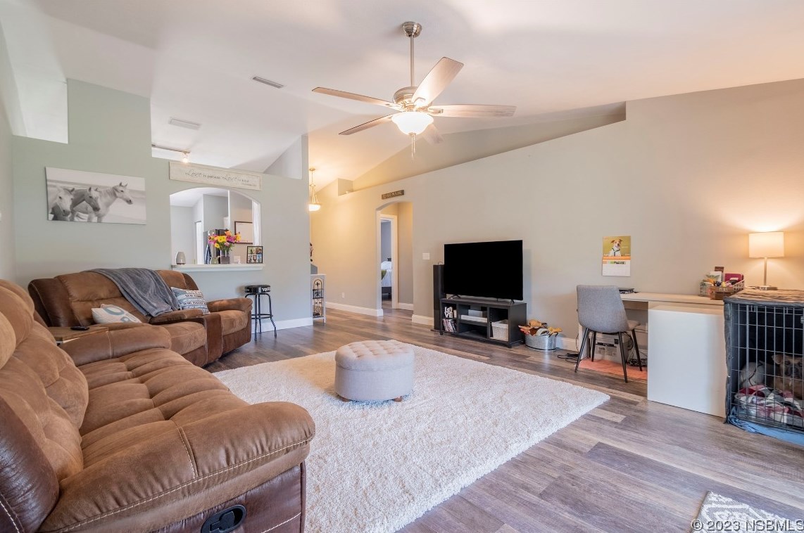 2716 Juniper Dr, Edgewater FL  32141-5412 exterior