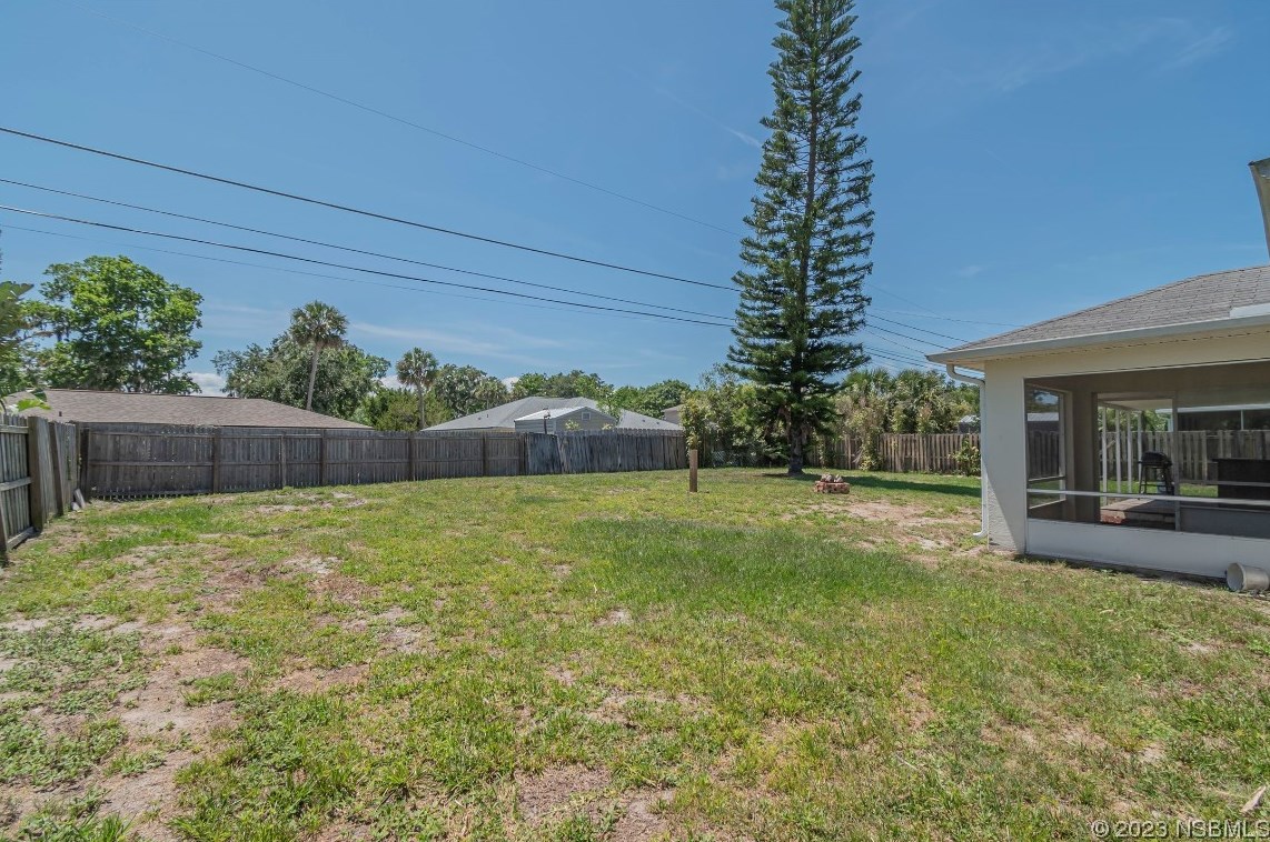 2716 Juniper Dr, Edgewater FL  32141-5412 exterior