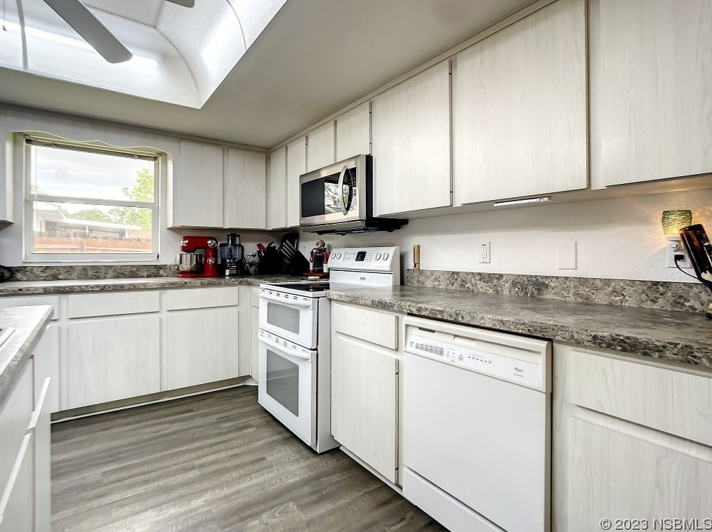 2329 Victory Palm Dr, Edgewater FL  32141-4411 exterior