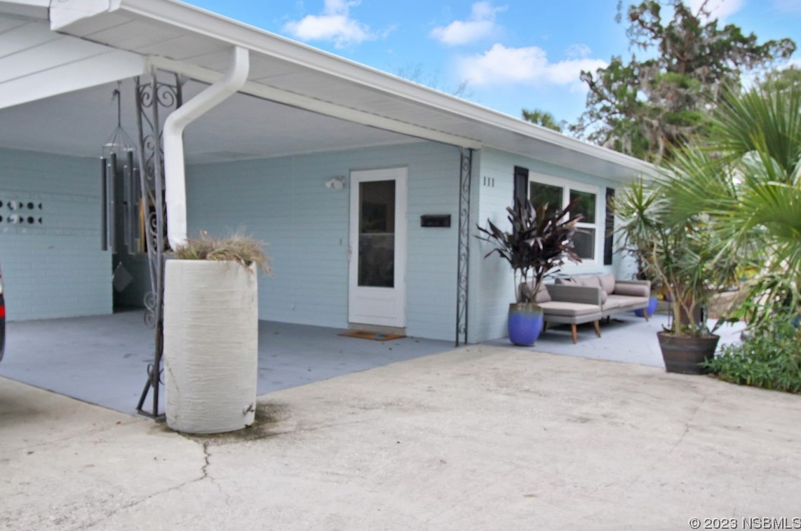 111 Monson Dr, Edgewater FL  32132-1613 exterior