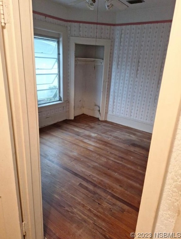 1204 Palmetto St, New Smyrna FL 32168-7608 exterior